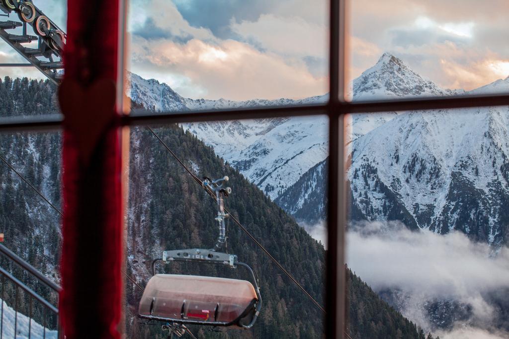 Berggasthof Hochzeigerhaus Йерценс Екстериор снимка